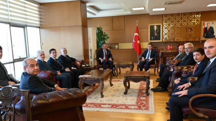 Rektör Prof. Dr. Karataş'tan, Rektör Topal'a Ziyaret