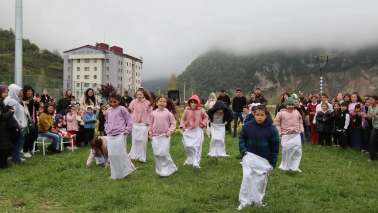 Renkli Görüntüler Ortaya Çıktı