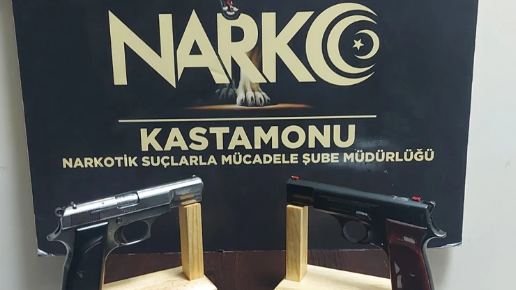 Ruhsatsız tabanca ele geçirildi