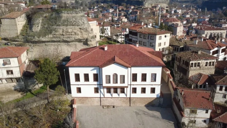 Safranbolu'nun Şehir Hafızası Rüştiye Mektebinde Sergileniyor