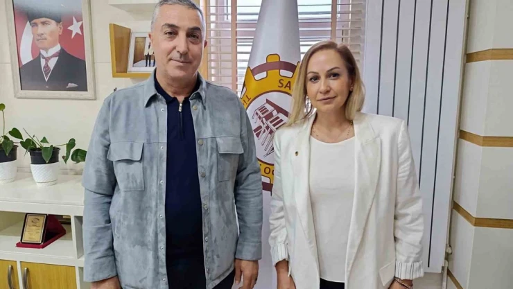 TSO'da Yeni Meclis Üyesine Rozet Takıldı