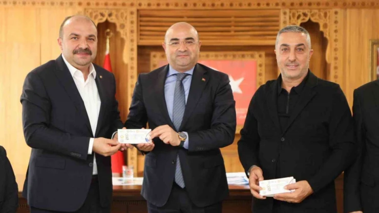 Safranbolu'da Öğrencilere Kırtasiye Desteği