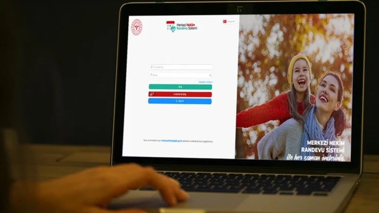 Sağlık Bakanlığı Her Gün 1.7 Milyon Hastaya Randevu Veriyor