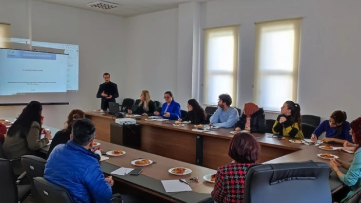 Sağlık Bilimleri'nde Akran Değerlendirmesi Yapıldı