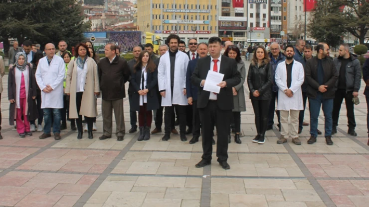 'Sağlıkta şiddet yasası bir an önce çıkarılmalıdır'