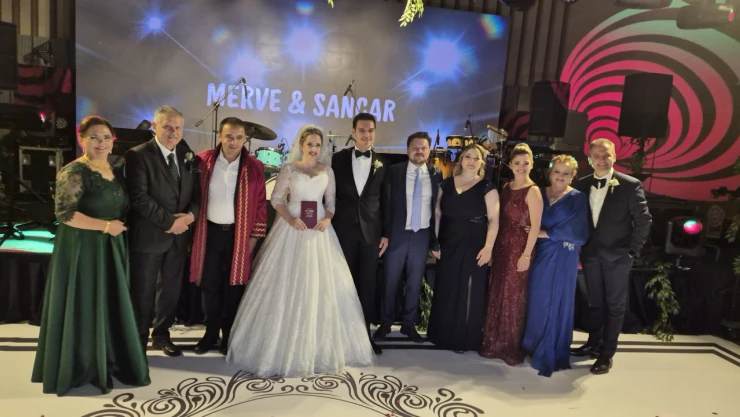 Sancar İle Merve Evlendi