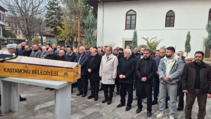 Saniye Mehmetoğlu Defnedildi