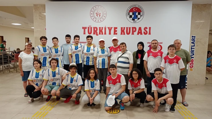 Satranç turnuvasında Kastamonu'yu temsil ettiler