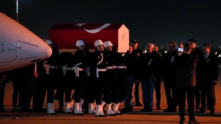 Şehit Pilot Hasan Bahar'ın Naaşı İstanbul'a Getirildi