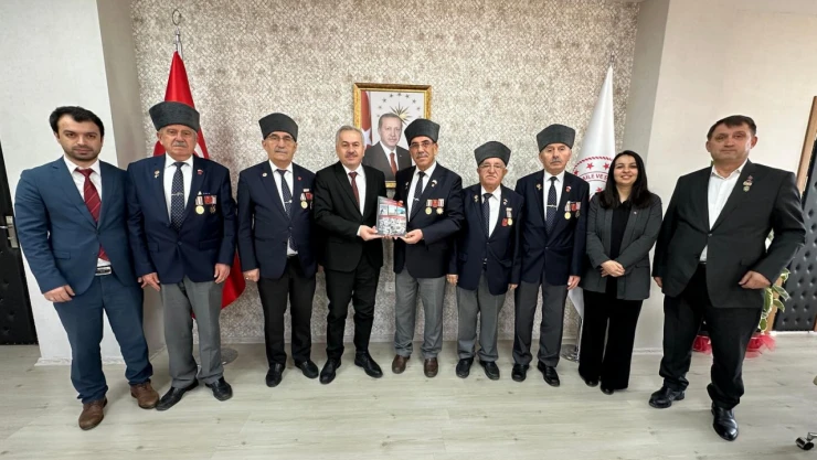 Şehit Yakınları Ve Gazilerden Anlamlı Ziyaret