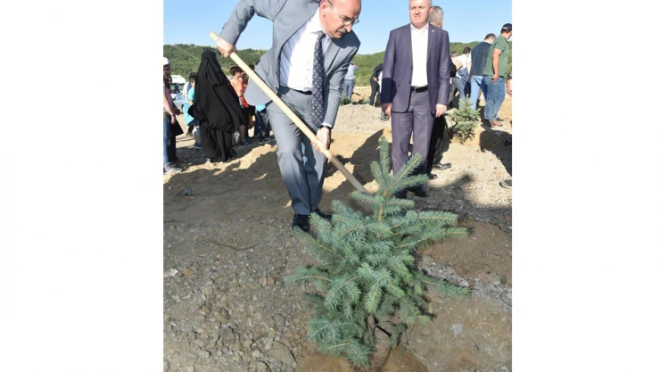 Şehitler fidanlarla yaşatılacak