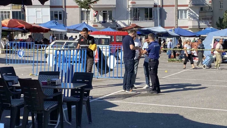 Semt Pazarındaki Yer Anlaşmazlığı Kavgasında Yaralanan 8 Kişiden 1'i Öldü