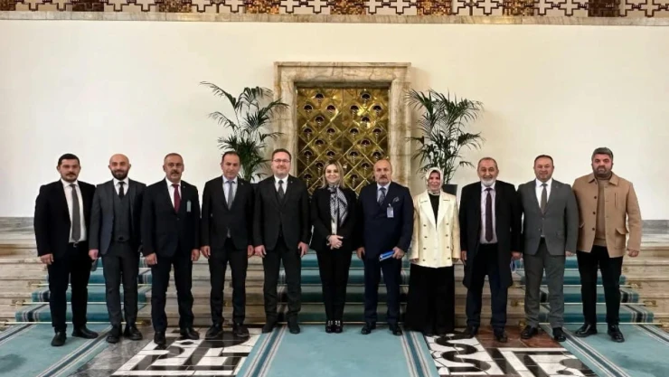 Şenpazar Belediye Başkanı Cem Çınar'dan Bakan Osman Aşkın Bak'a Ziyaret