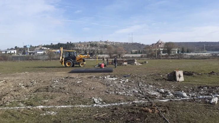Seydiler'de Atıl Futbol Sahası Yenileniyor