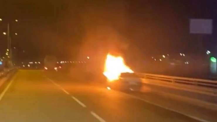 Seyir Halindeki Otomobil Alevlere Teslim Oldu