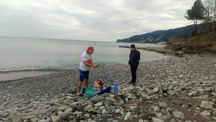 Şifa Bulmak İçin Denize Girdi