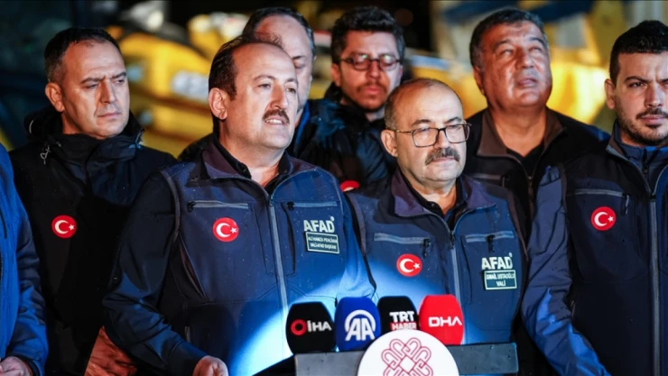 Sındırgı'da Kurulumu Tamamlanan 100 Konteyner Teslim Edildi