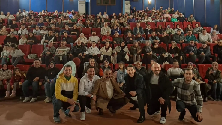 Sinema Salonlarında C Takımı 2 Rüzgârı