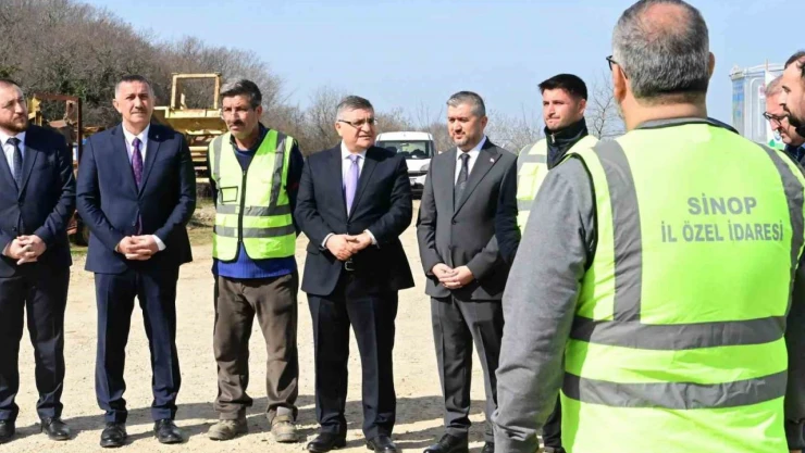 Sinop'a 482 Yeni Çöp Konteyneri Teslim Edildi