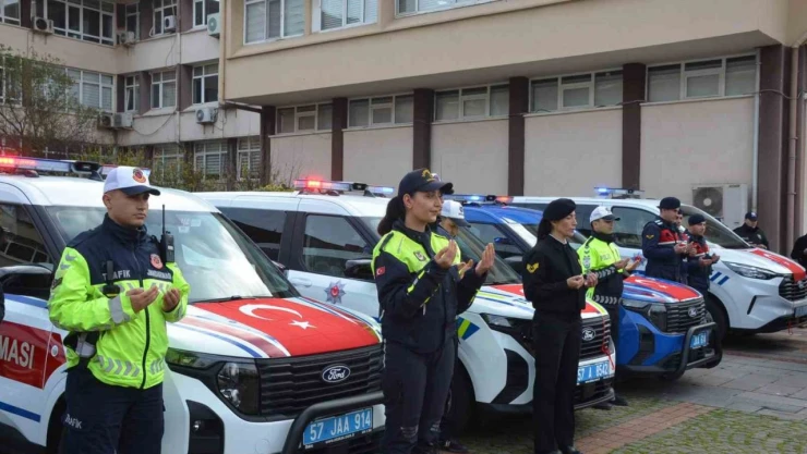 Sinop'ta Emniyet Ve Jandarmaya 19 Yeni Araç Tahsis Edildi