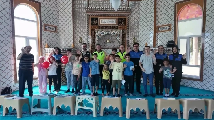 Sinop'ta Kur'an Kursu Öğrencileri Bilgilendirildi