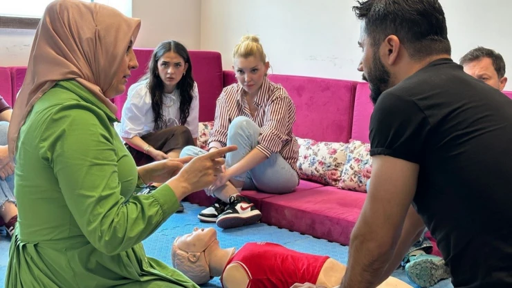 Kurum Çalışanlarına Hayat Kurtaran Eğitim