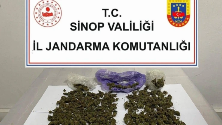 Sinop'ta Yolcu Otobüsünden Uyuşturucu Çıktı