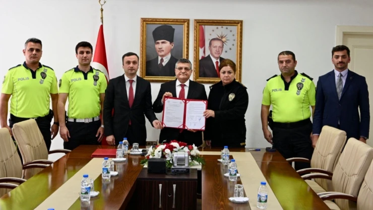 Sinop'un Turizm Ve Ulaşımına Çifte Destek