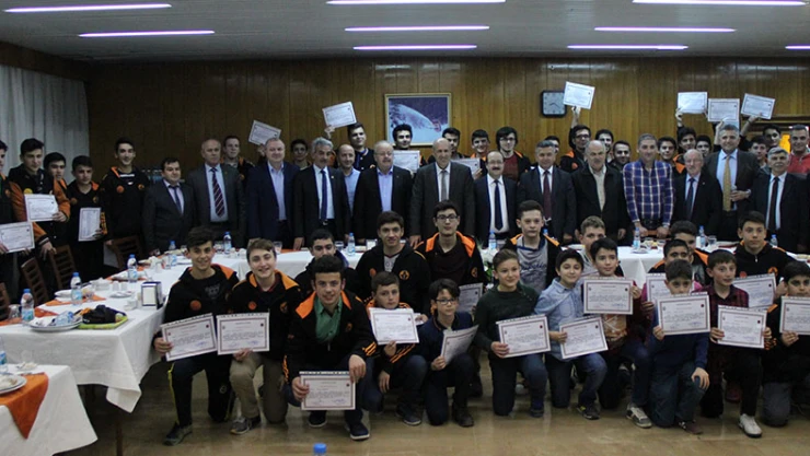 Siyah-turuncu en büyük Yol'cu