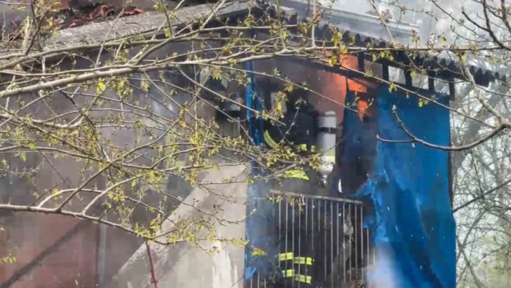 Sobayı Tutuşturmak İsterken Evi Yaktı