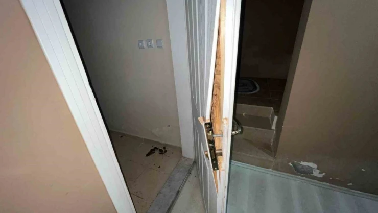 İntihar Girişiminde Bulundu