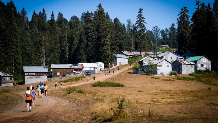 Sporcular Abant'ın Zirvesinde Sınırlarını Zorladı