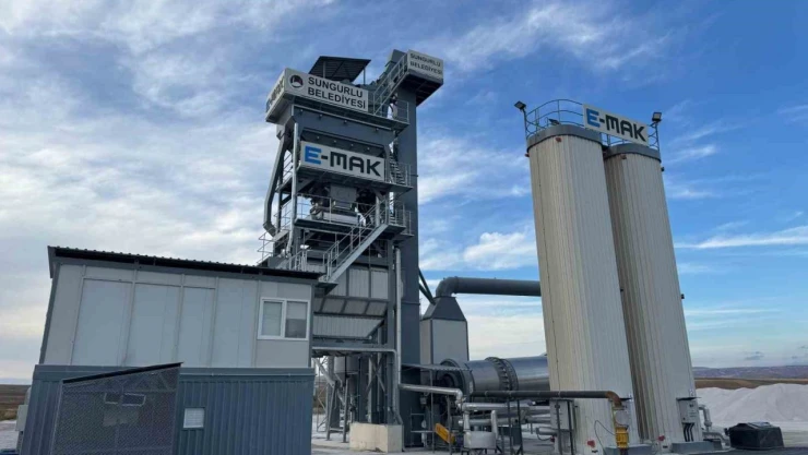 Sungurlu'da Asfalt Tesisi Açıldı