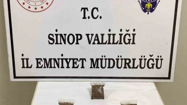 Şüpheli Şahsın Üzerinden Uyuşturucu Çıktı