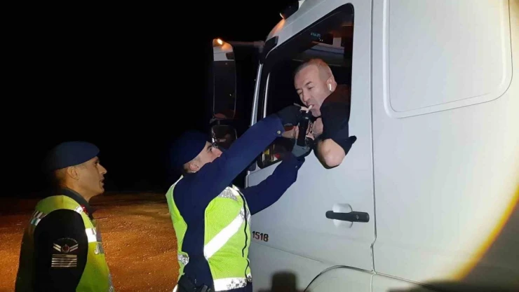 Sürücüler Alkol Denetiminden Geçti