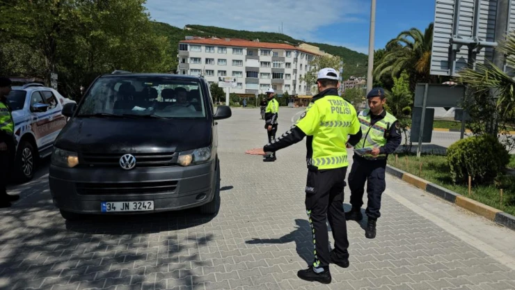 Sürücüler Tek Tek Durduruldu