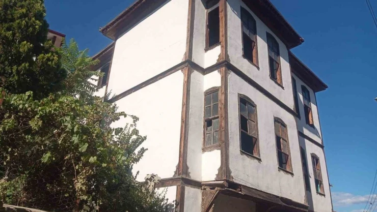 Tarihi Bina Gençler İçin Restore Edilecek