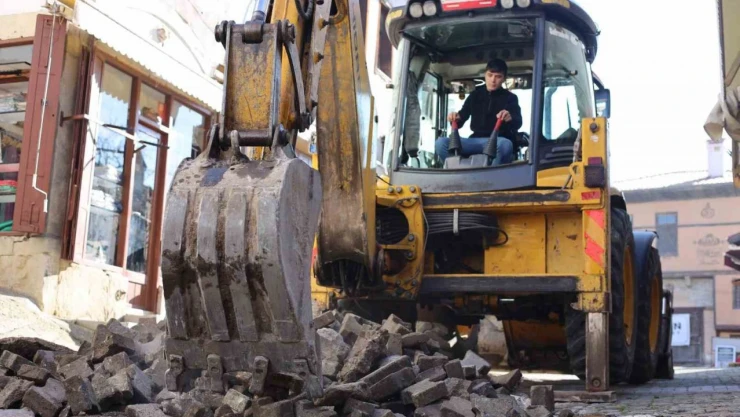 Arnavut Kaldırımları Gün Yüzüne Çıkarılacak