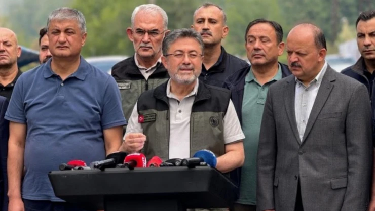 Tarım Ve Orman Bakanı İbrahim Yumaklı: 'Yangınlar Büyük Ölçüde Kontrol Altına Alındı'
