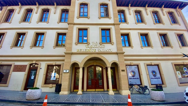 Taşköprü Belediyesi'nden işçi maaşlarına zam