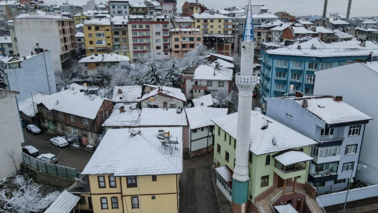 Taşköprü Beyaza Büründü