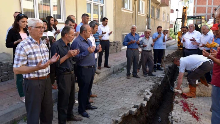 Taşköprü'de doğalgaz çalışması başladı