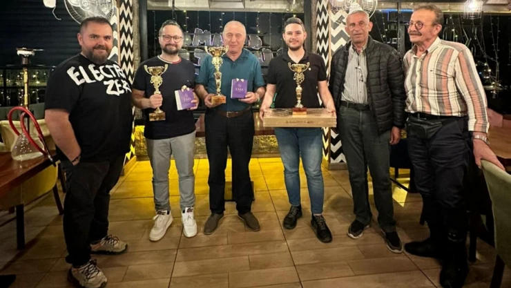 Tavla turnuvası düzenlendi