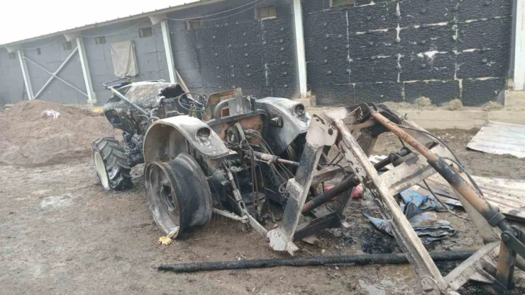 Tavuk Çiftliğinin Kazan Dairesi Küle Döndü