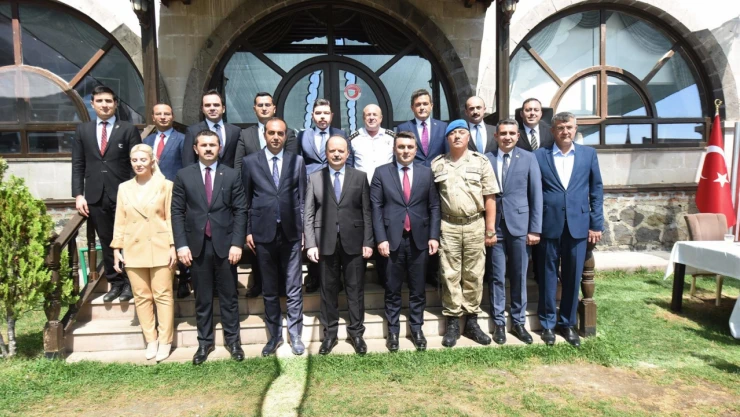 Tayinleri çıkanlara veda yemeği