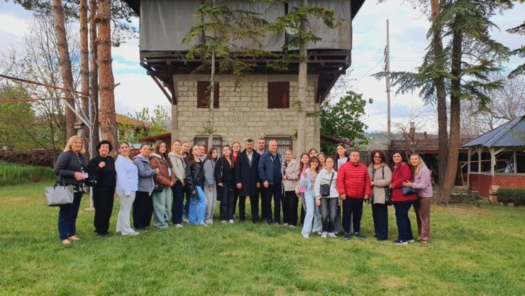 Tefeyyüz İlköğretim Okulu Tosya'yı Gezdi