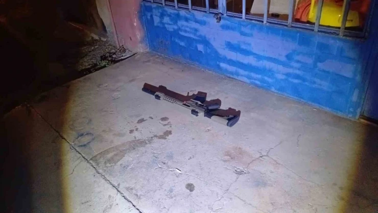 Polis Ekiplerinden Kaçan 4 Kişi, Kovalamaca Sonucu Yakalandı