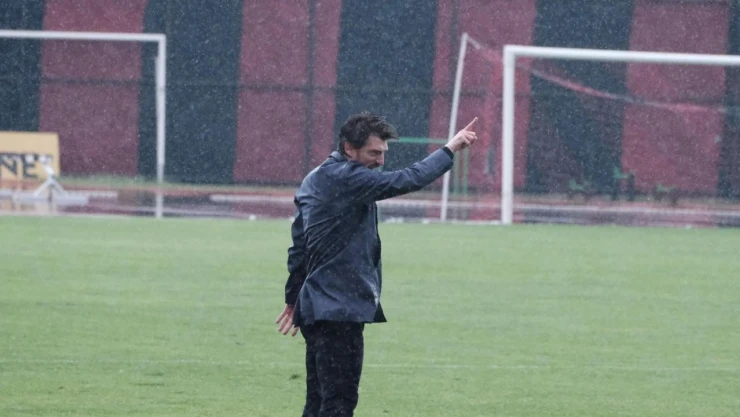 Teknik Direktör Ergin Keleş'in Soyunma Odası Konuşması: Tüyler Diken Diken