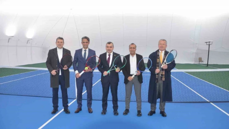 Tenis Kortları Çaycuma'da Hizmete Girdi