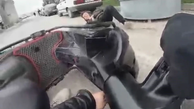 Ters Yola Giren Motosiklet Yayaya Çarptı